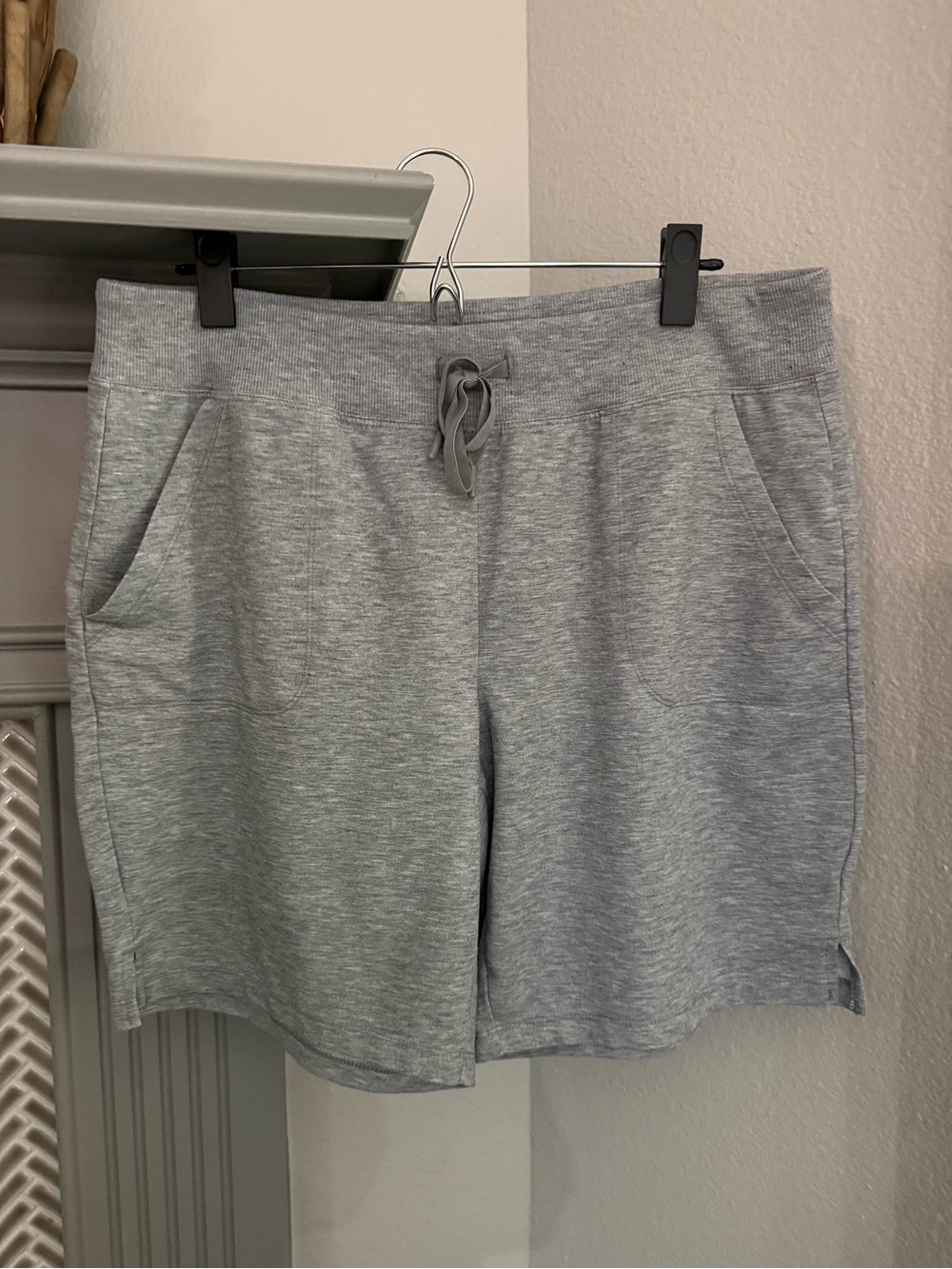 Athletic Works Gray Knit Drawstring Athletic Shorts